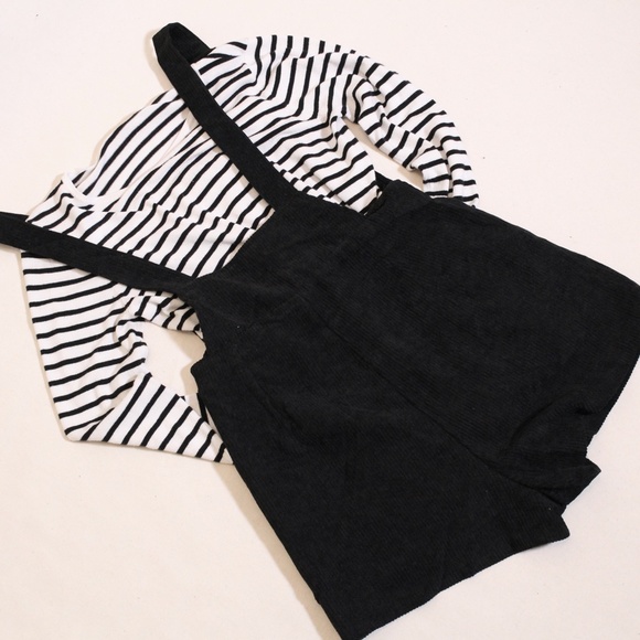 SOLD ZAFUL Dual Pockets Corduroy Pinafore Romper - Picture 9 of 13